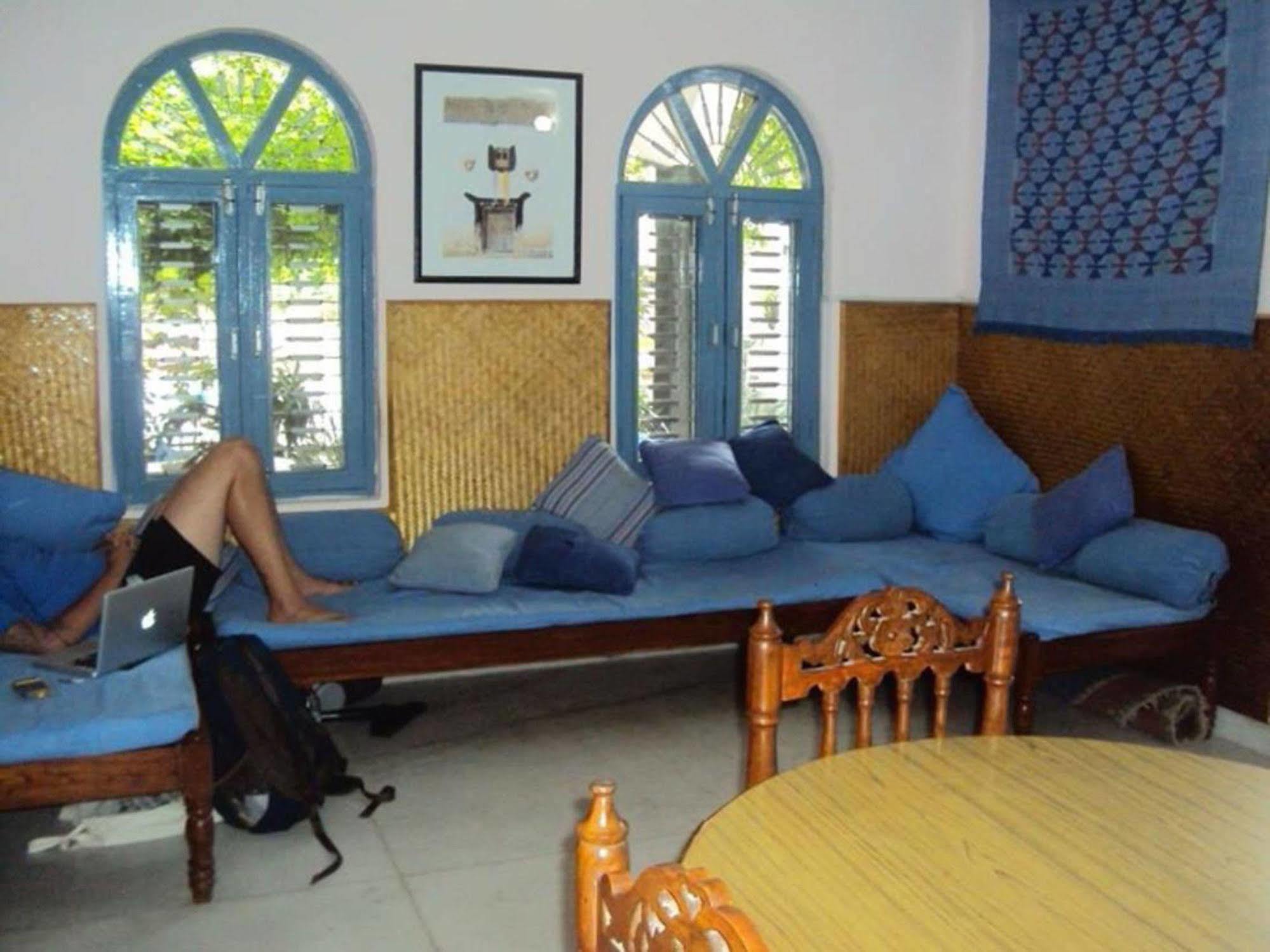 Sacred Valley Inn Pokhara Exterior foto